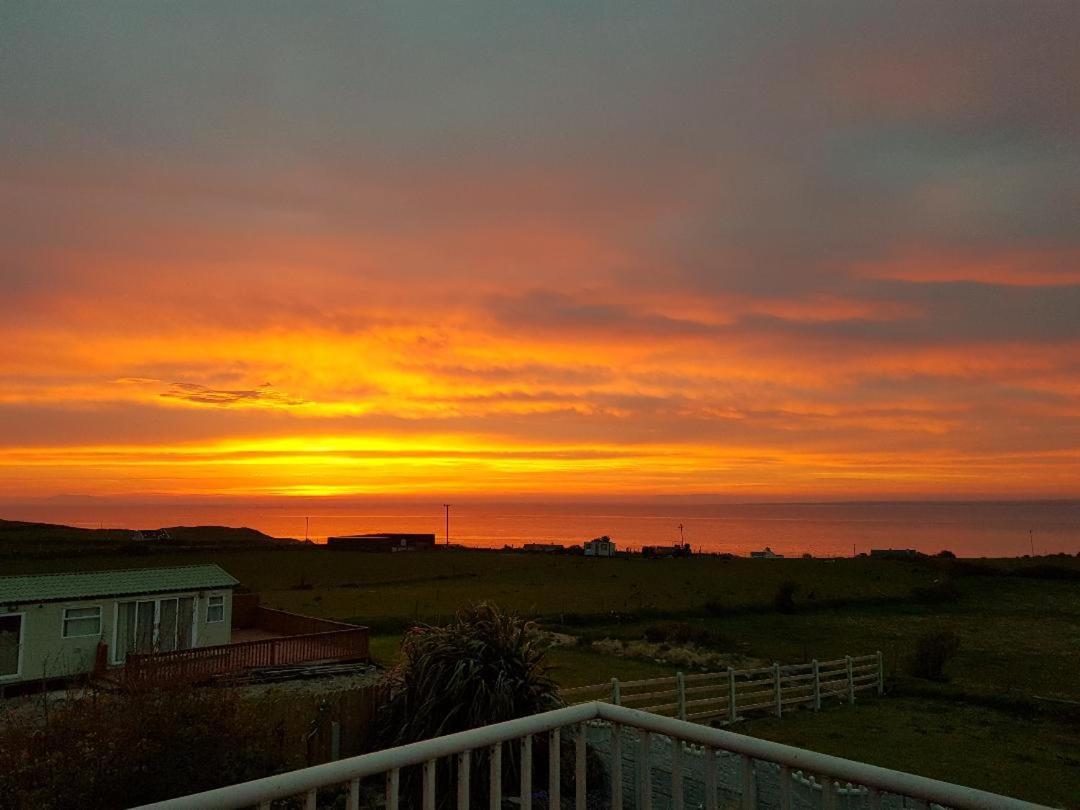Sunrise View Panzió Castlemagee Kültér fotó